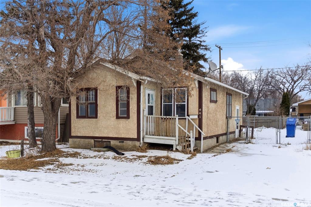 MLS® listing #SK030218 for sale located at 441 Pasqua Street