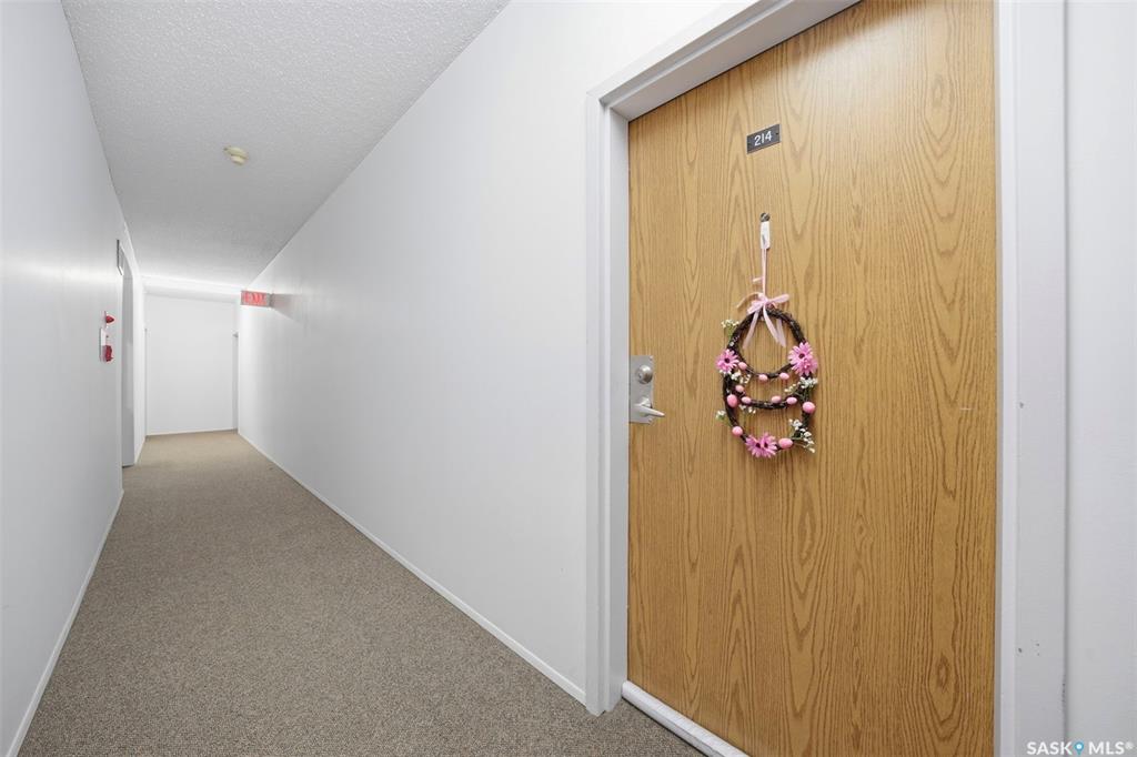 Third View of 111 Wedge Road #214, Dundonald, Saskatoon, Saskatchewan, S7L 6S8