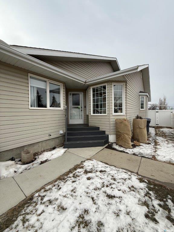 Fifth View of 102 A 7th Avenue W, Kindersley, Saskatchewan, S0L 1S0