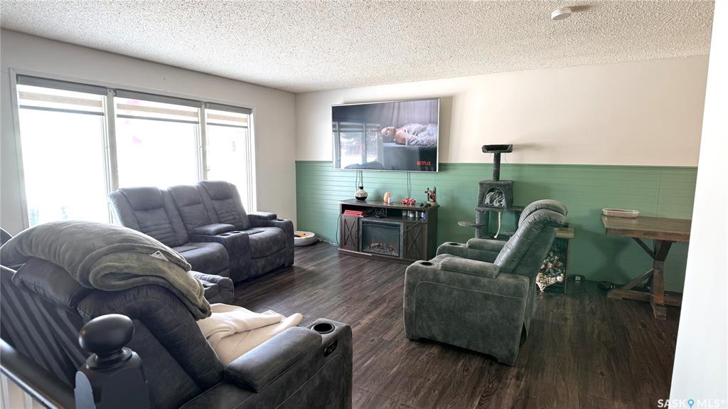 Fourth View of 422 Spruce Drive, Scotsburn, Estevan, Saskatchewan, S4A 2A8