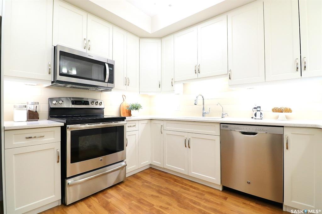 Fifth View of 339 Morrison Drive #306, Weinmaster Park, Yorkton, Saskatchewan, S3N 4J1