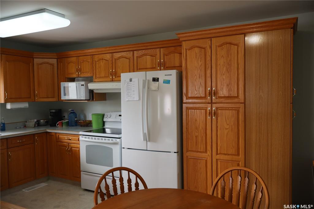 Fifth View of 226 3rd Avenue W #101, Assiniboia, Saskatchewan, S0H 3R0