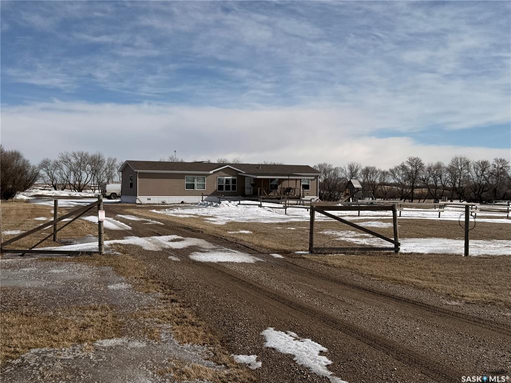 Second View of West Outlook Acreage, Fertile Valley Rm No. 285, Saskatchewan, S0L 2N0