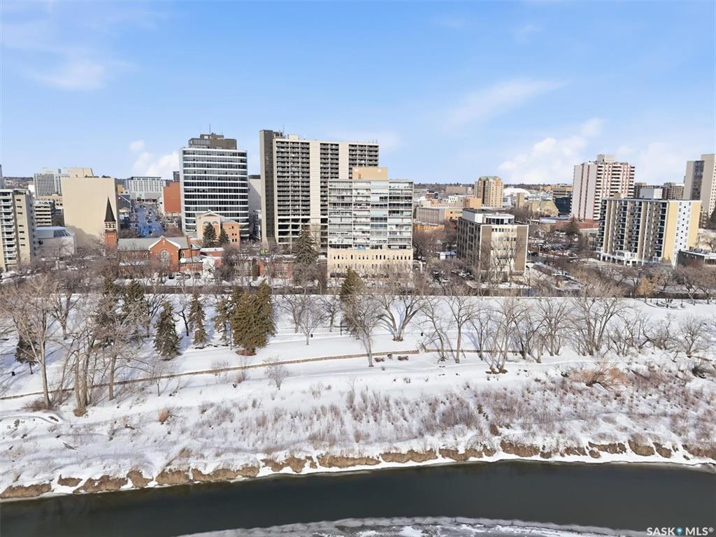 Third View of 730 Spadina Crescent E #1001, Central Business District, Saskatoon, Saskatchewan, S7K 4H7