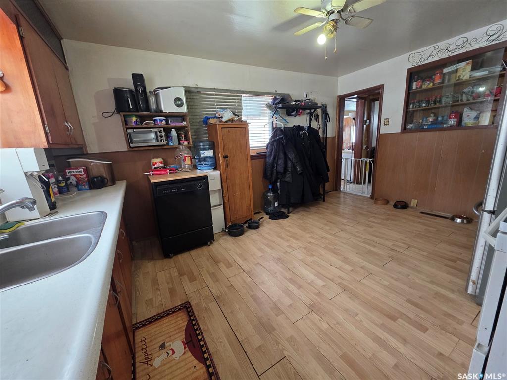 Fourth View of 5460 Kings Avenue, Gull Lake, Saskatchewan, S0N 1A0