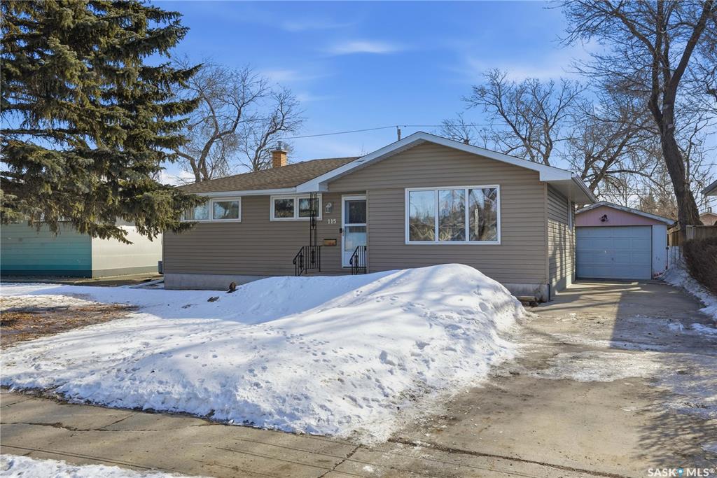 115 Mccaul Crescent, SK030736, Saskatchewan,
