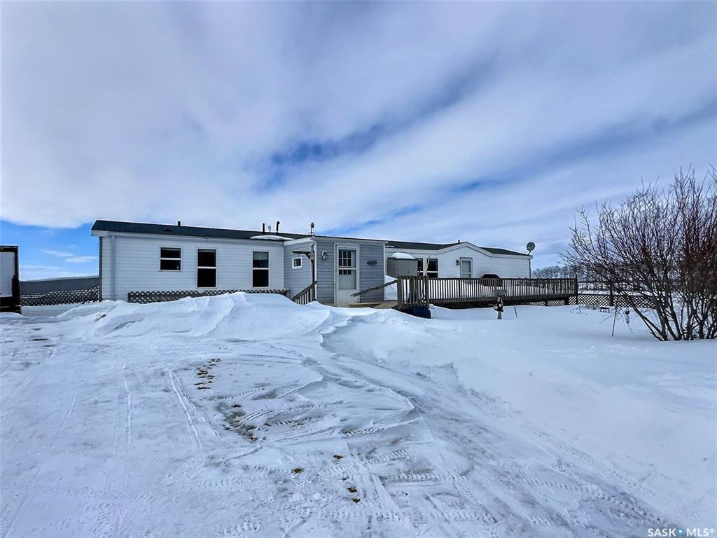 Main View of 302 East Acreage, Prince Albert Rm No. 461, Saskatchewan, S6V 8A6