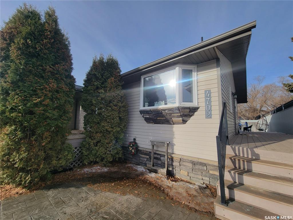 Second View of 4702 Leader Street, Macklin, Saskatchewan, S0L 2C0