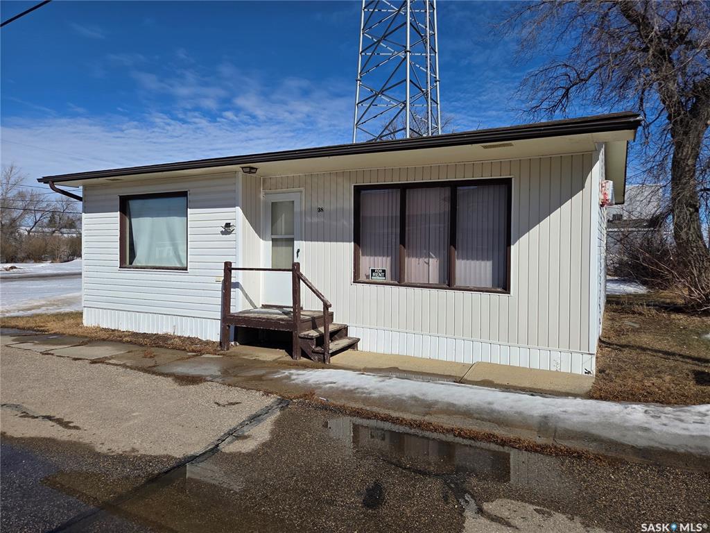 38 Railway Avenue, SK030800, Saskatchewan,