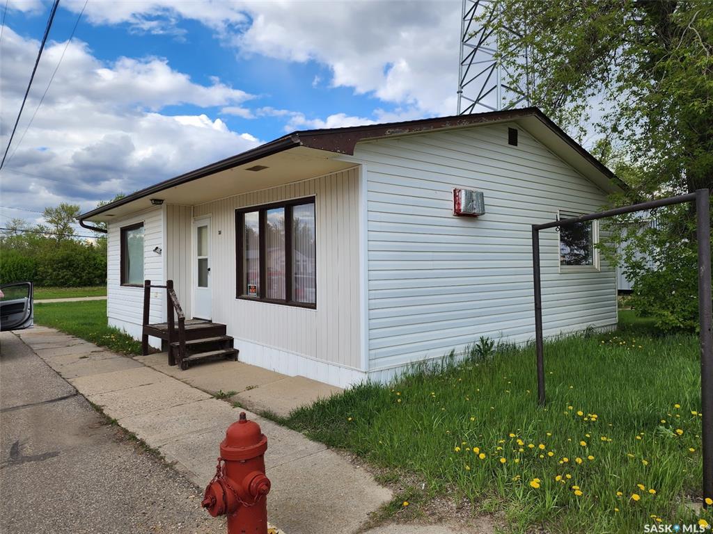 Fifth View of 38 Railway Avenue, Redvers, Saskatchewan, S0C 2H0