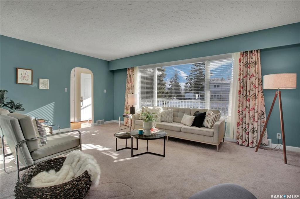 Third View of 2102 Victoria Avenue, Queen Elizabeth, Saskatoon, Saskatchewan, S7J 0W7