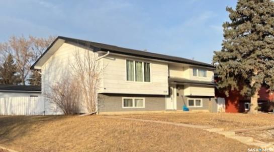 MLS® listing #SK030874 for sale located at 1446 Stadacona Street W
