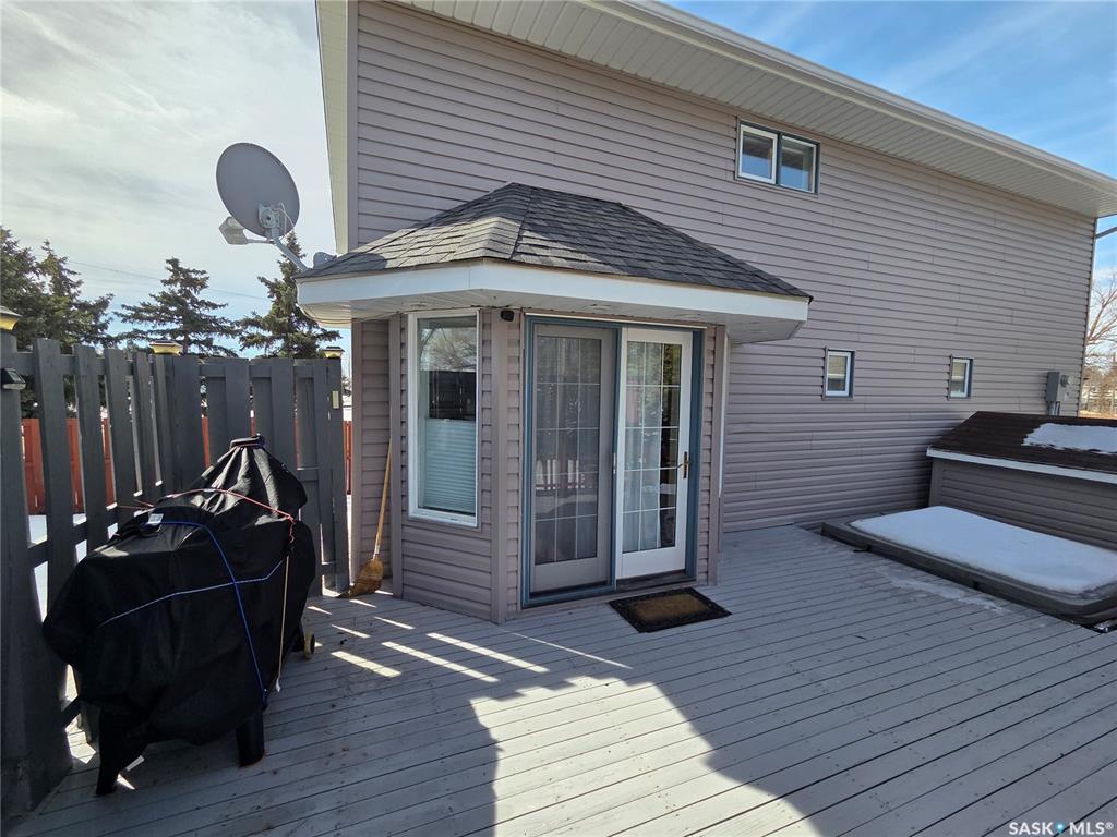 Fifth View of 218 2nd Street E, Carlyle, Saskatchewan, S0C 0R0