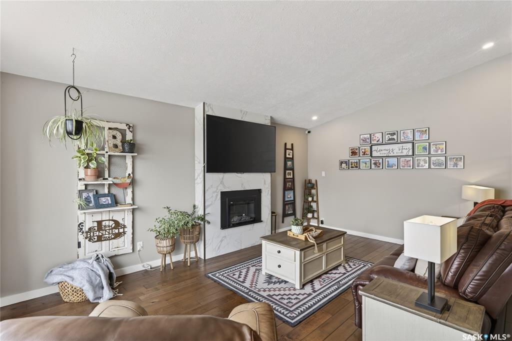 Fifth View of 35 King Crescent, Humboldt, Saskatchewan, S0K 2A0