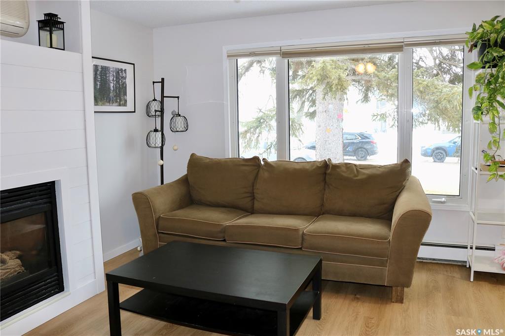 Fourth View of 812 Mcnaughton Street, Moosomin, Saskatchewan, S0G 3N0