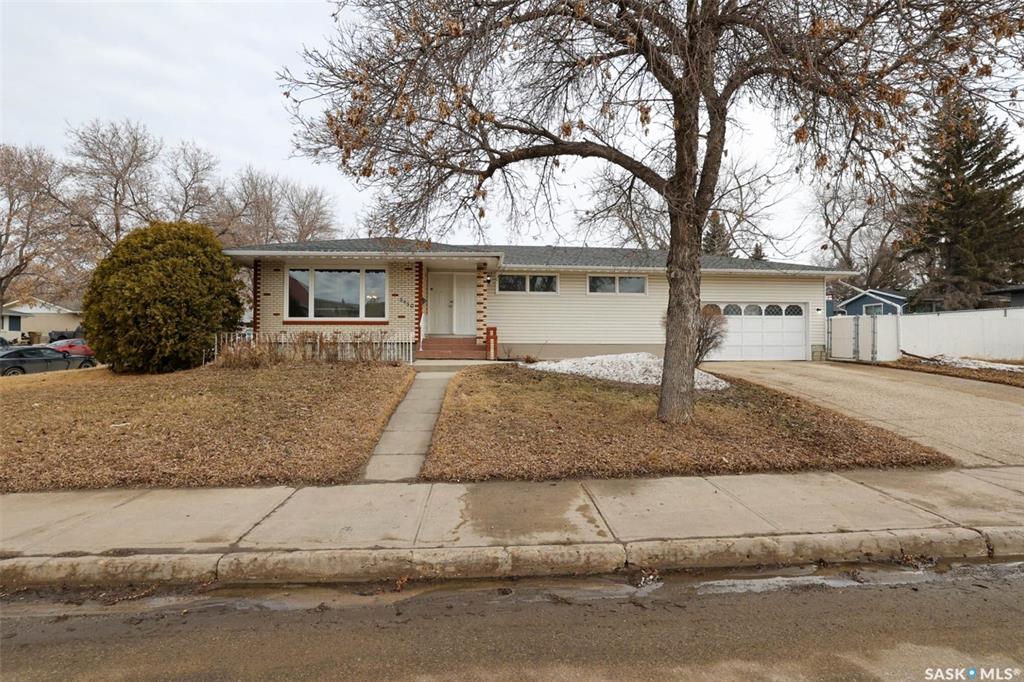 Second View of 5450 Sherwood Drive, Normanview, Regina, Saskatchewan, S4R 5M3