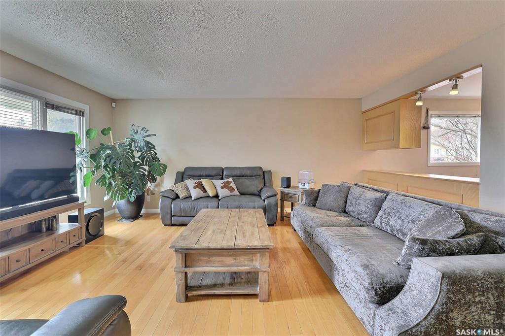 Fourth View of 5450 Sherwood Drive, Normanview, Regina, Saskatchewan, S4R 5M3