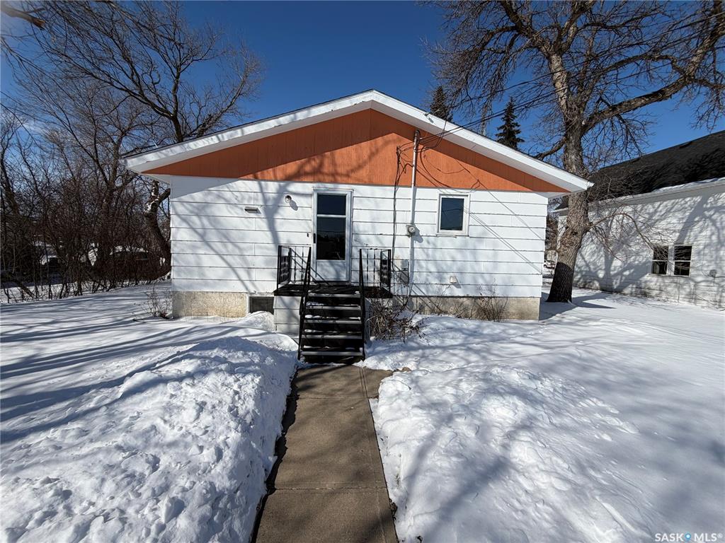 Second View of 115 1st Street W, Carnduff, Saskatchewan, S0C 0S0