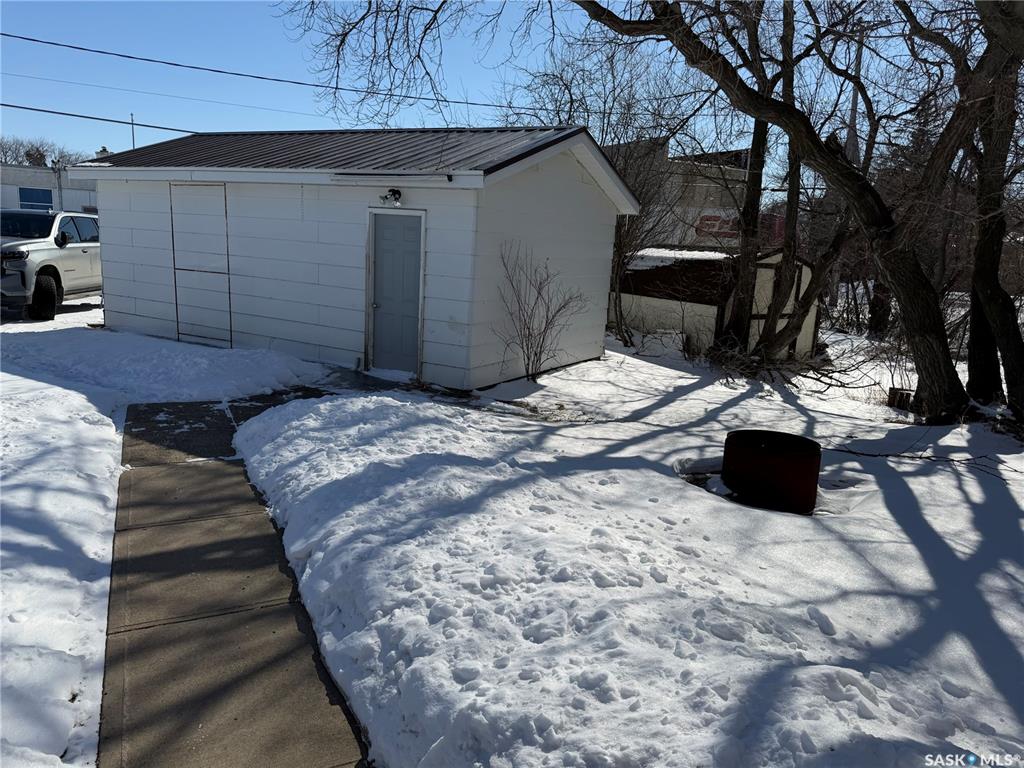 Fourth View of 115 1st Street W, Carnduff, Saskatchewan, S0C 0S0