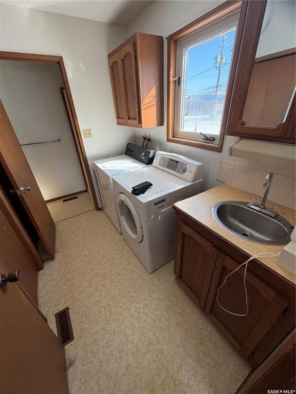 Fifth View of 115 1st Street W, Carnduff, Saskatchewan, S0C 0S0