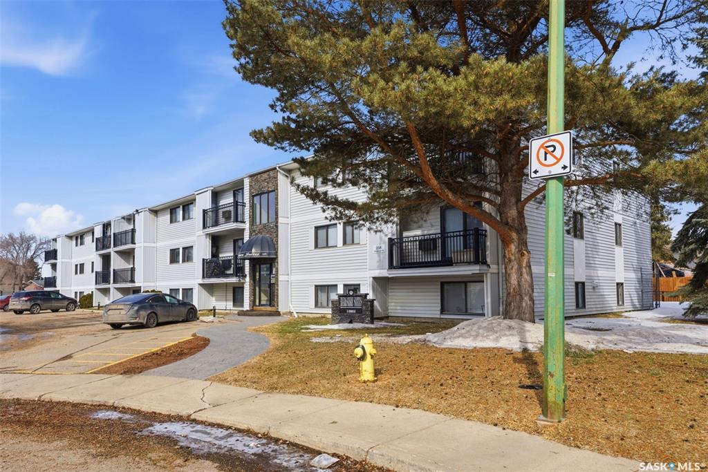 Second View of 258 Pinehouse Drive #307, Lawson Heights, Saskatoon, Saskatchewan, S7K 4X1