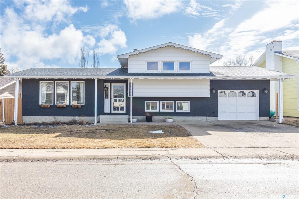 MLS® listing #SK031075 for sale located at 1266 Maybery Crescent