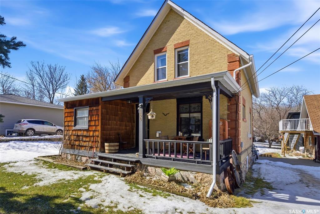 MLS® listing #SK031165 for sale located at 160 Elgin Crescent