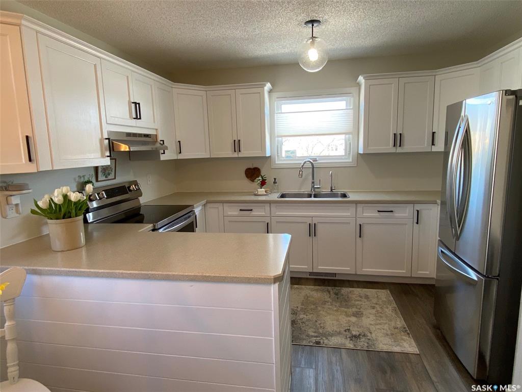 Second View of 86 Ontario Avenue, Yorkton, Saskatchewan, S3N 1Z9