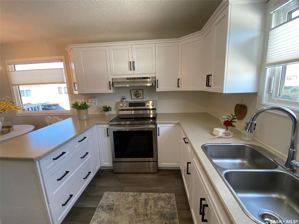 Third View of 86 Ontario Avenue, Yorkton, Saskatchewan, S3N 1Z9