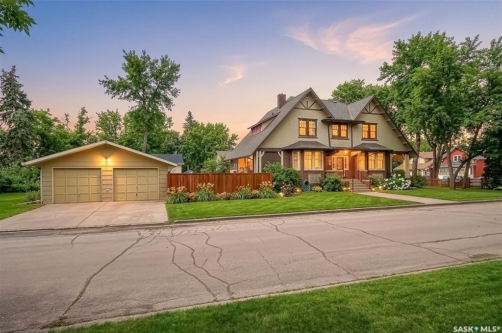 MLS® listing #SK031237 for sale located at 161 Marlborough Street E