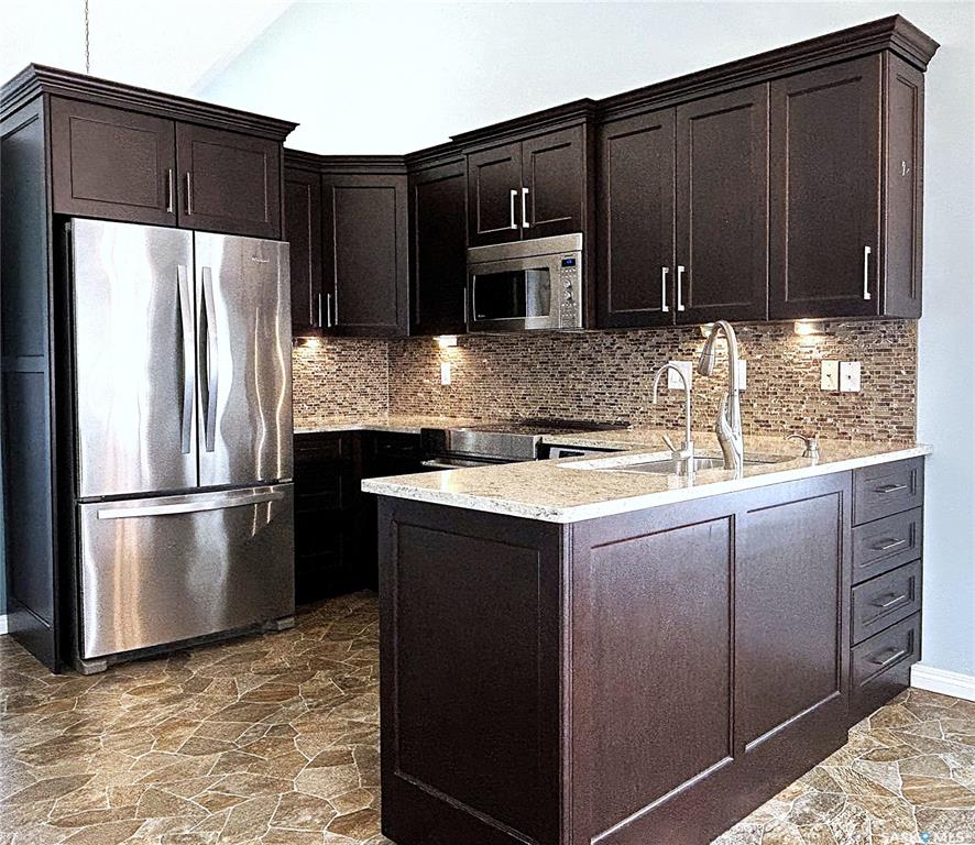 Third View of 815 Heritage Green #201, Wildwood, Saskatoon, Saskatchewan, S7H 5R6