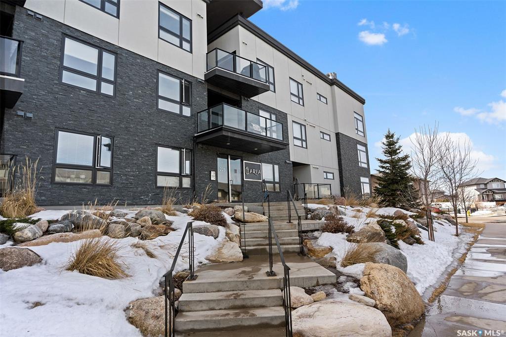 225 Maningas Bend #220, SK031244, Saskatchewan,