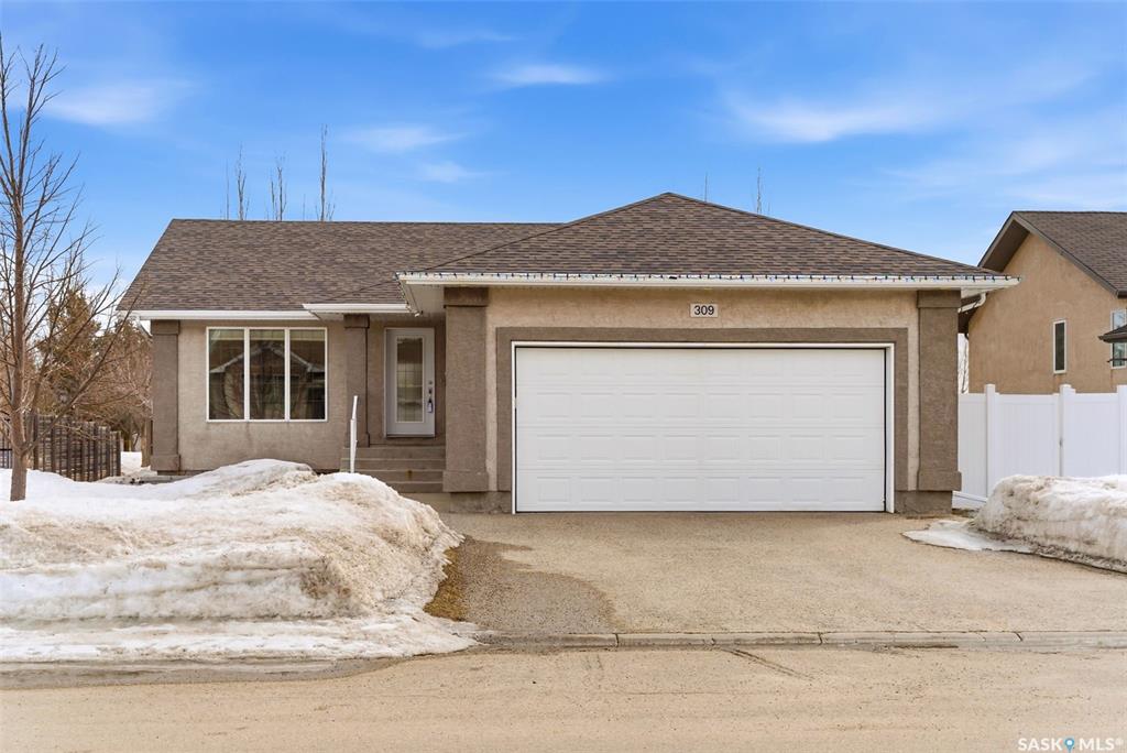 MLS® listing #SK031263 for sale located at 309 Westview Drive