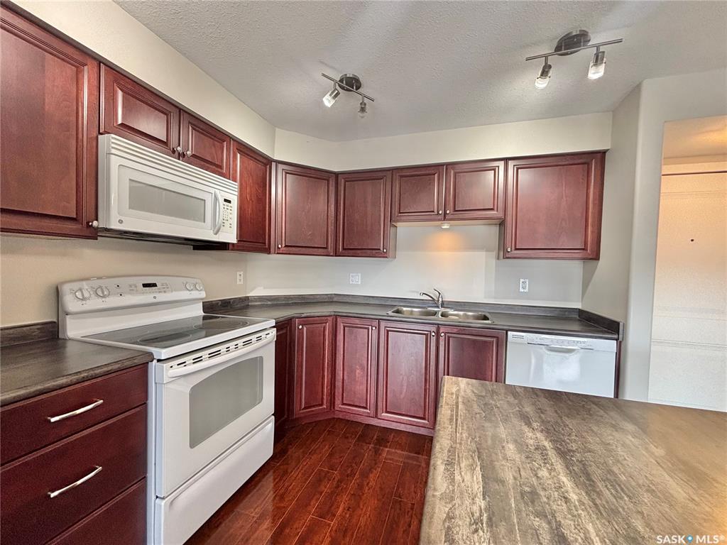 Fifth View of 333 Morrison Drive #302, Yorkton, Saskatchewan, S3N 3R7