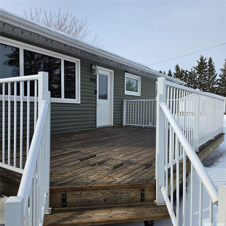 Second View of 308 Main Street N, Lintlaw, Saskatchewan, S0A 2H0