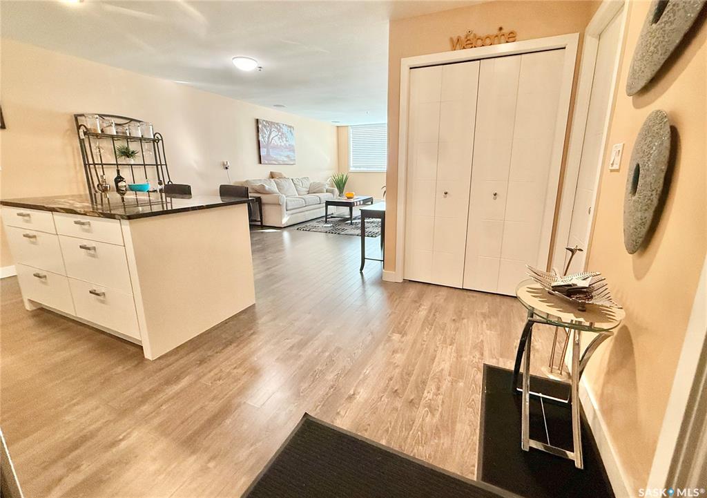 Fifth View of 351 Saguenay Drive #301, River Heights SA, Saskatoon, Saskatchewan, S7K 5T4