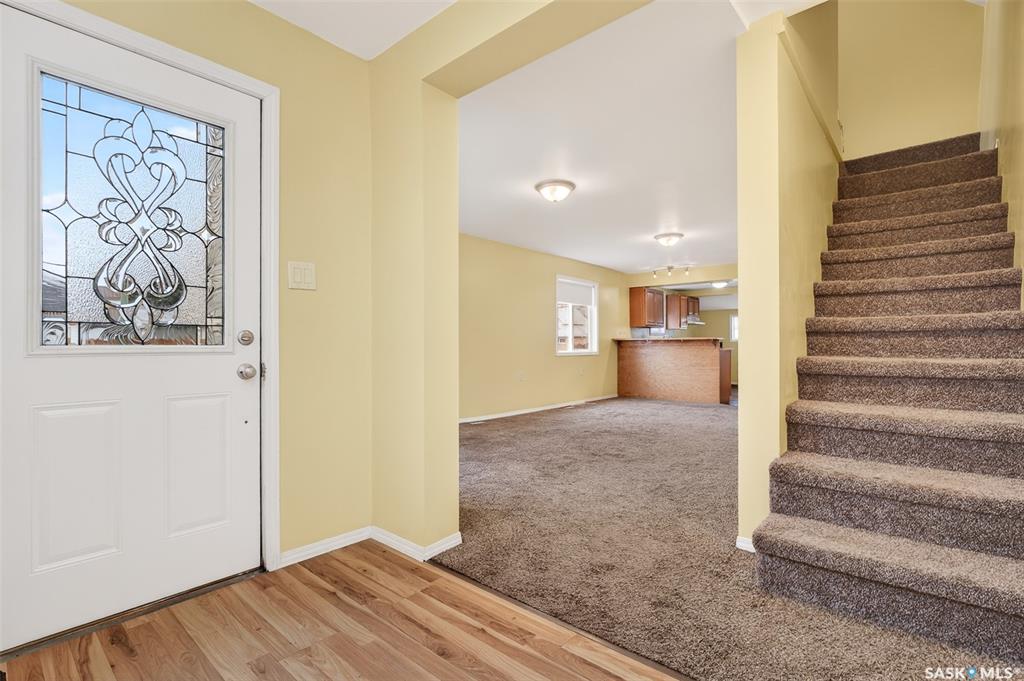 Third View of 477 Ominica Street E, Hillcrest MJ, Moose Jaw, Saskatchewan, S6H 0H1