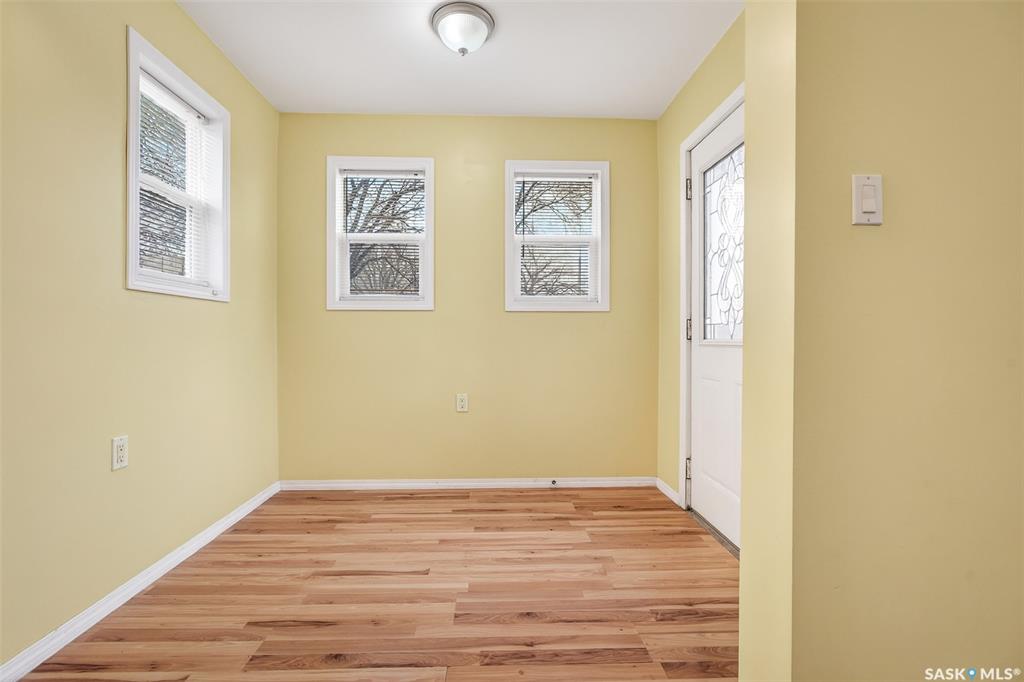 Fourth View of 477 Ominica Street E, Hillcrest MJ, Moose Jaw, Saskatchewan, S6H 0H1