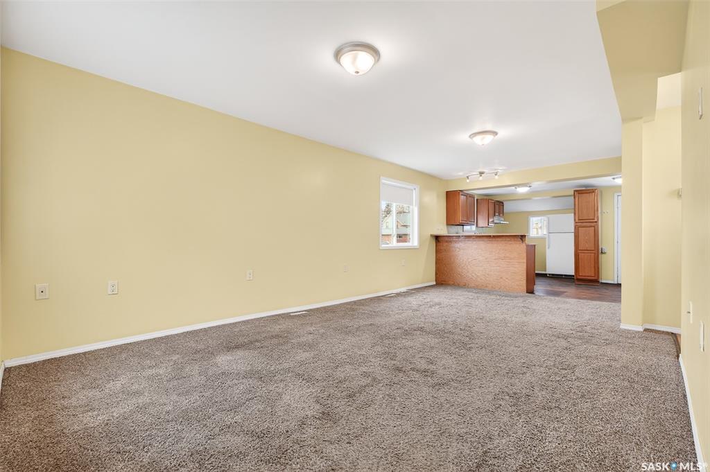 Fifth View of 477 Ominica Street E, Hillcrest MJ, Moose Jaw, Saskatchewan, S6H 0H1