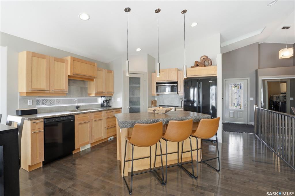 Second View of 802 Heritage Crescent #102, Wildwood, Saskatoon, Saskatchewan, S7H 5T3