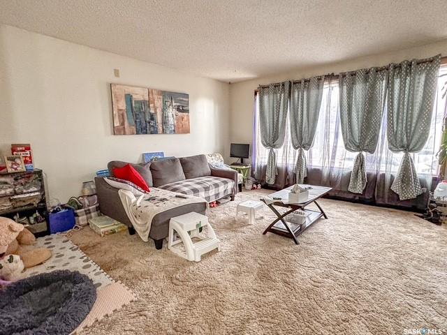 Third View of 216 15th Avenue Ne, North East, Swift Current, Saskatchewan, S9H 2X2