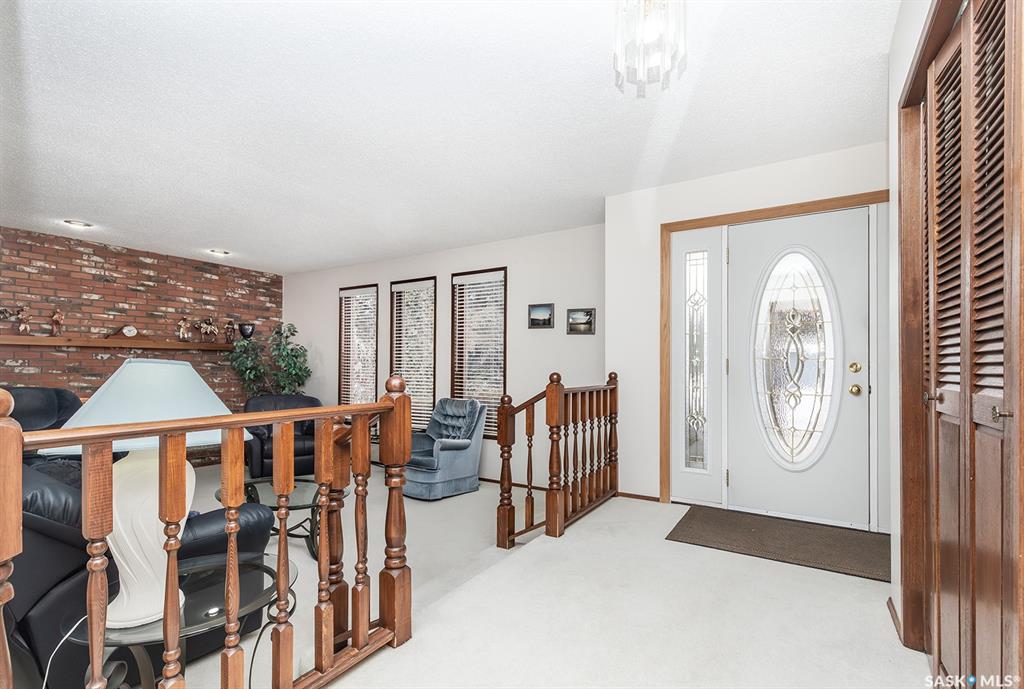 Fifth View of 311 Candle Crescent, Lawson Heights, Saskatoon, Saskatchewan, S7K 5A5