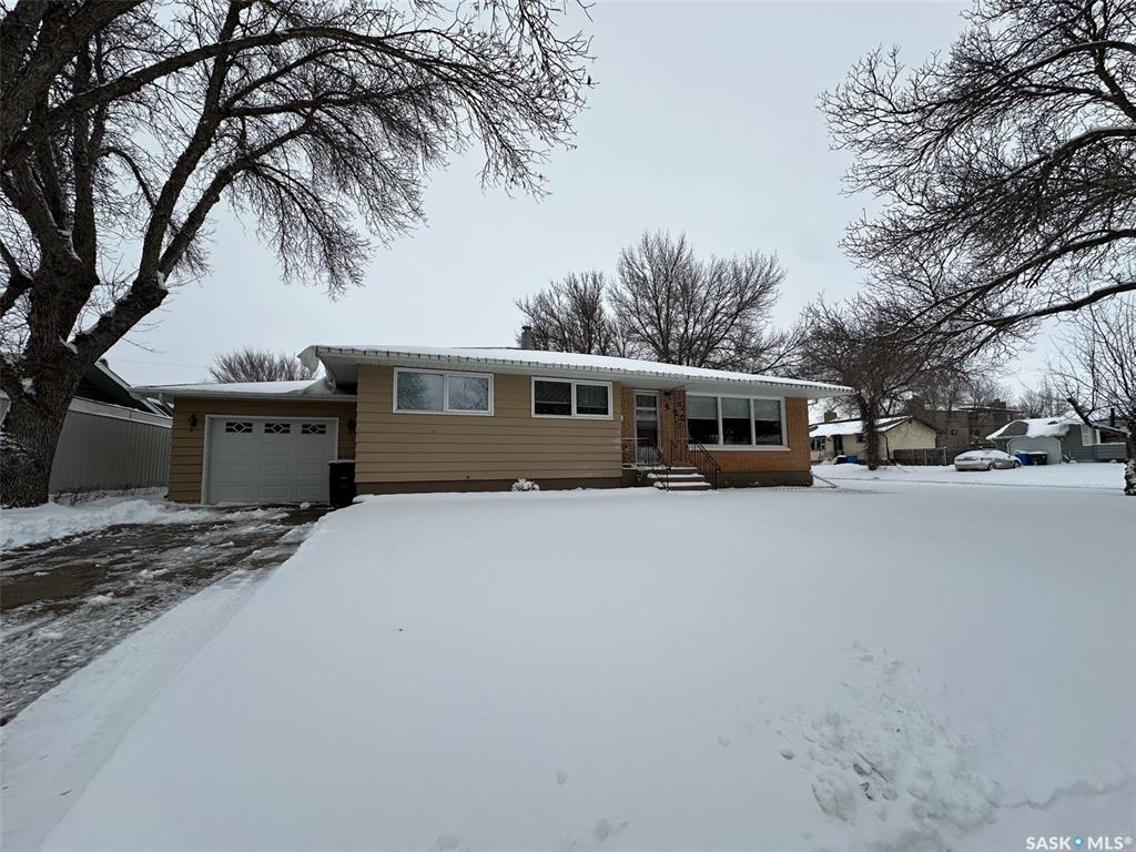 Third View of 400 Gallaway Street, Estevan, Saskatchewan, S4A 0A9