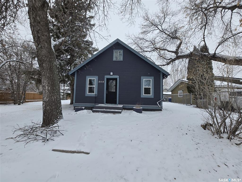 309 3rd Street W, SK031843, Saskatchewan,