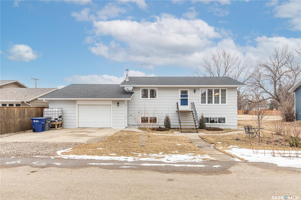 Second View of 219 Cedar Crescent, Caronport, Saskatchewan, S0H 0S0