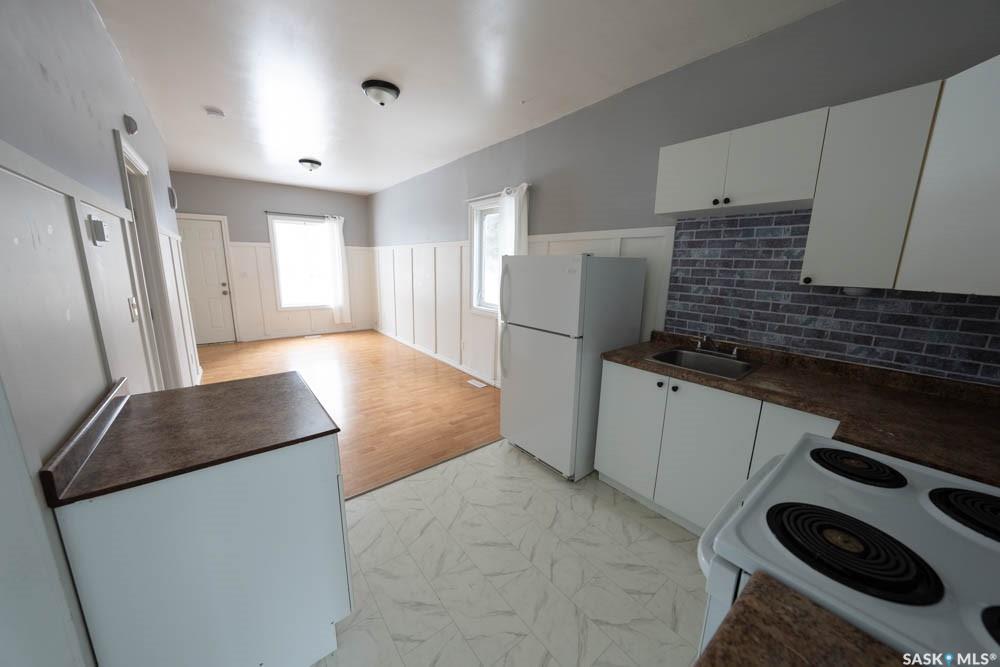 Fourth View of 808 810 31st Street W, Hudson Bay Park, Saskatoon, Saskatchewan, S7L 0R8