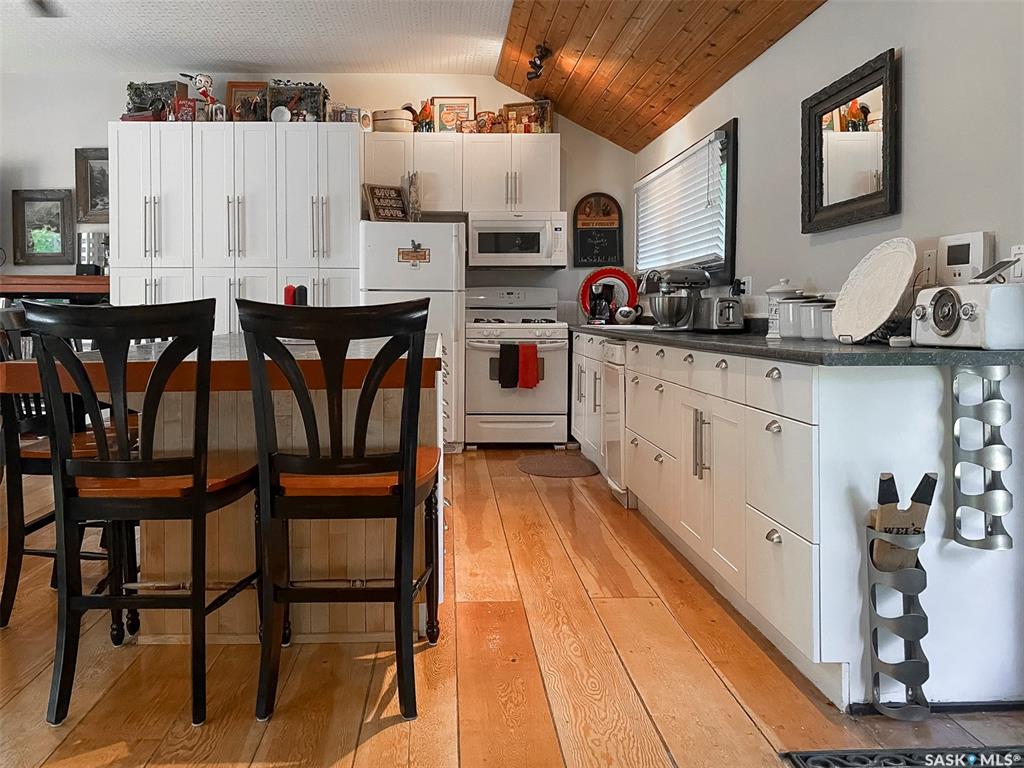 Fourth View of 86 Ferguson Bay, Webb Rm No. 138, Saskatchewan, S0N 2N0