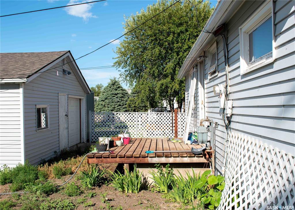 Fourth View of 107 3rd Avenue W, Elrose, Saskatchewan, S0L 0Z0