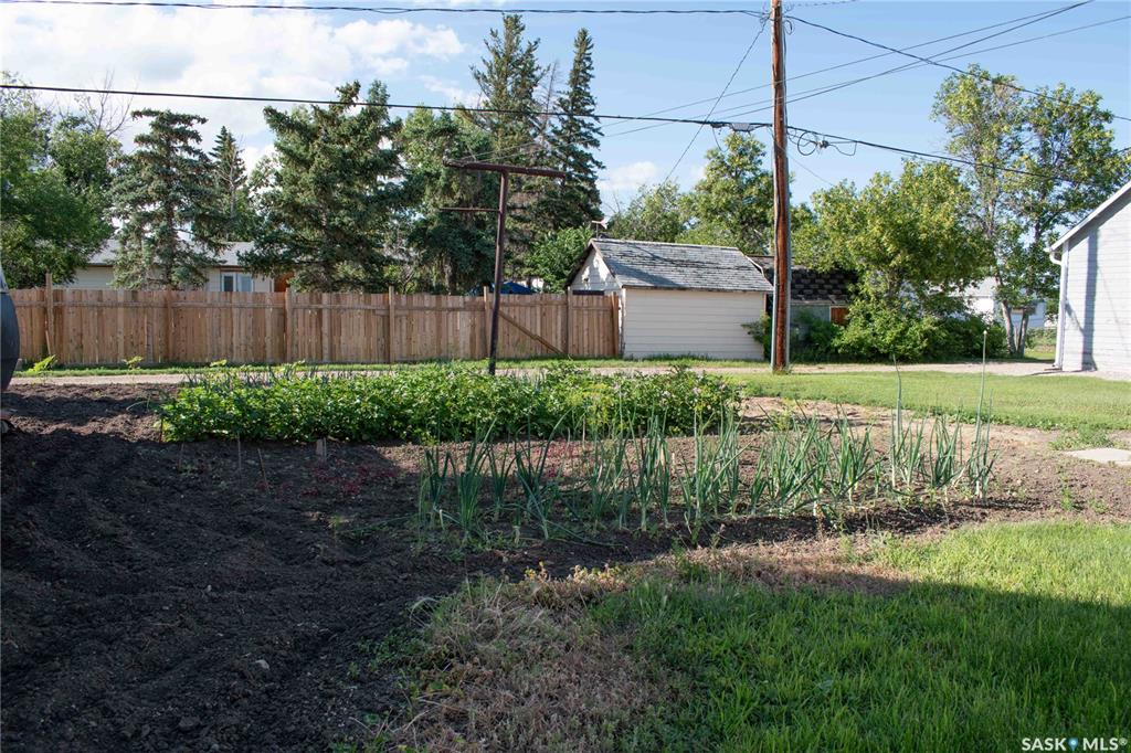 Fifth View of 107 3rd Avenue W, Elrose, Saskatchewan, S0L 0Z0