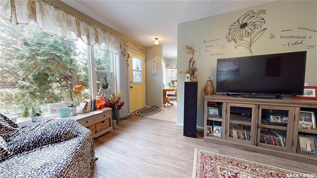 Fifth View of 138 Myers Crescent #2, Maple Creek, Saskatchewan, S0N 1N0